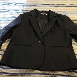 Rouched sleeve blazer